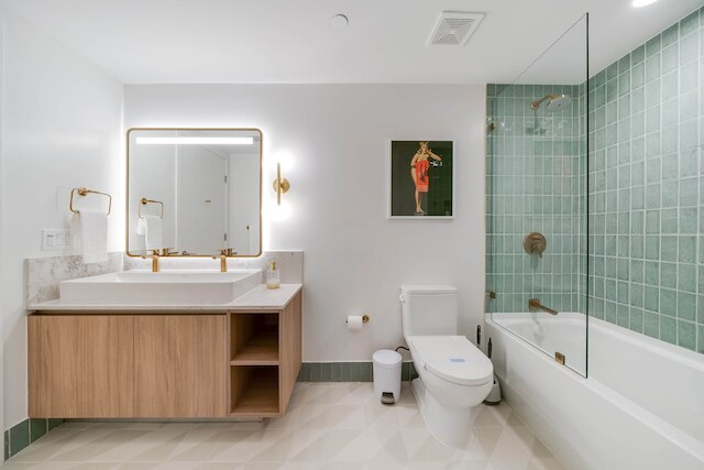 リモンチェッロ スプリッツ - セントラル マイアミ プール ジム スパ