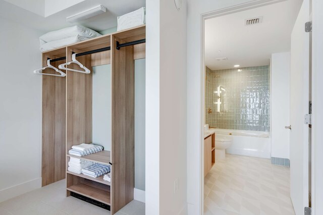 リモンチェッロ スプリッツ - セントラル マイアミ プール ジム スパ