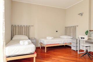 ディライトフル 2ベッドルーム フラット ニア ナヴィリ