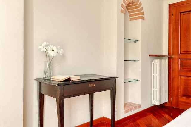 ディライトフル 2ベッドルーム フラット ニア ナヴィリ