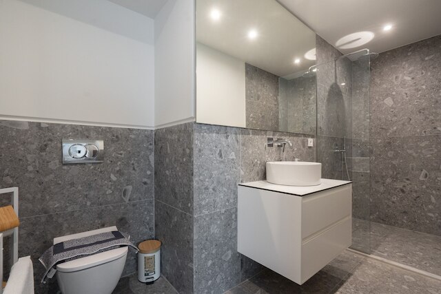 リヴ アティナム 1 - ラグジュアリー アパートメント 4B