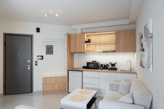 LIV - プライム セントラル アテネ スタジオ S8-3a