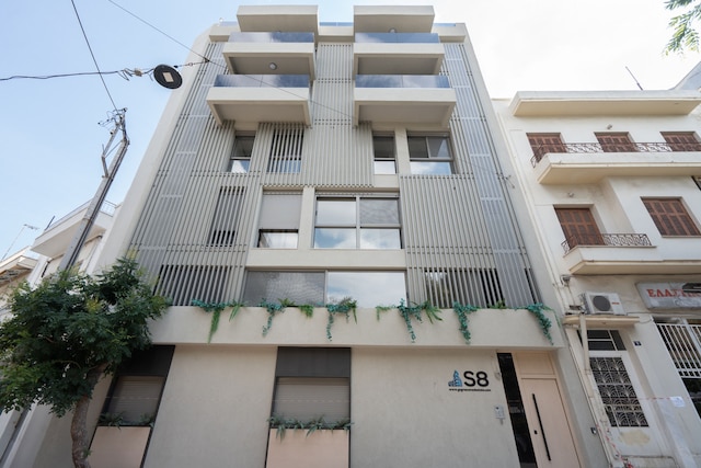 LIV - プライム セントラル アテネ スタジオ S8-3a