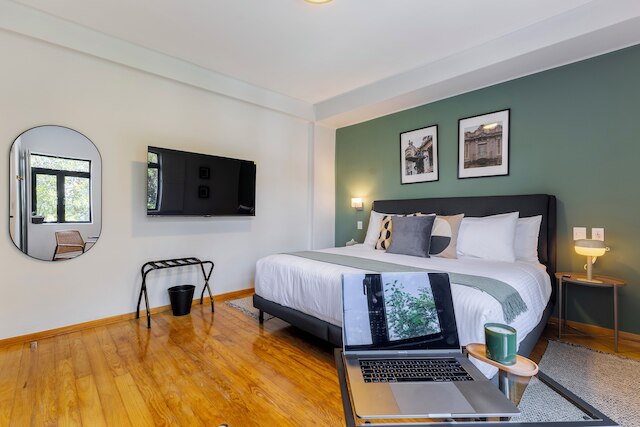 マジス ダウンタウン フアレス by キャピタリア