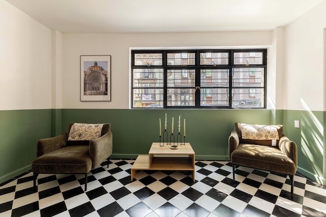 マジス ダウンタウン フアレス by キャピタリア