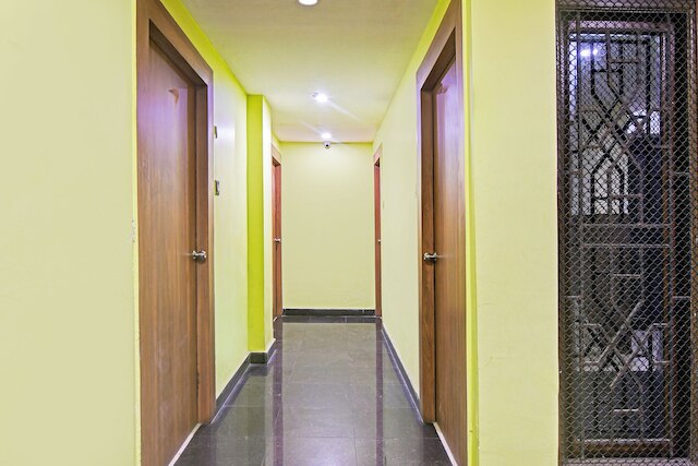 ファブホテル ザ クリスタル