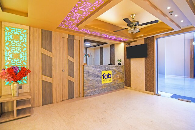 ファブホテル ザ クリスタル