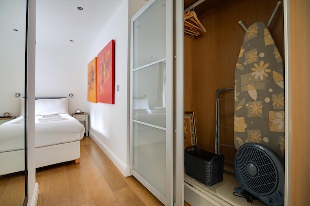 ラブリー チャリングクロス アパートメント