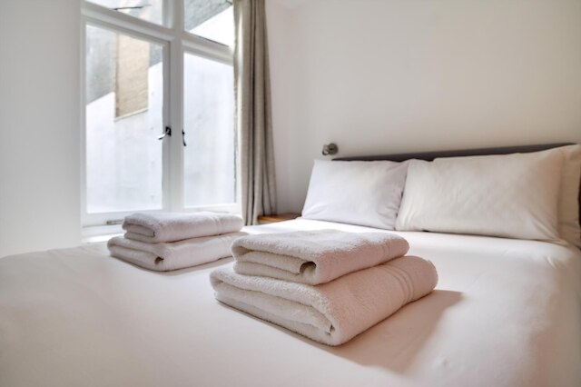 ラブリー チャリングクロス アパートメント