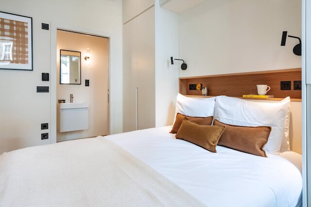 ビューティフル アボード イン アールズ コート