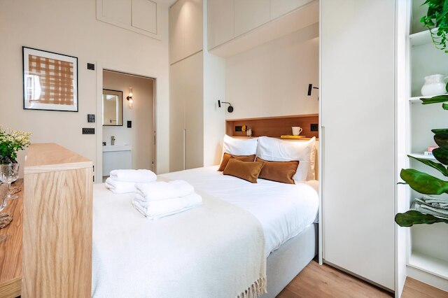 ビューティフル アボード イン アールズ コート