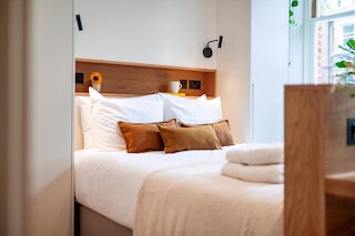 ビューティフル アボード イン アールズ コート