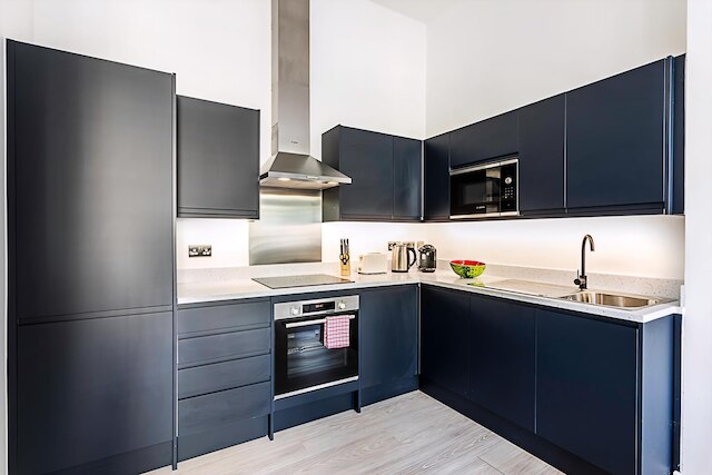 エレガント 3 ベッド アパートメント イン アールズコート