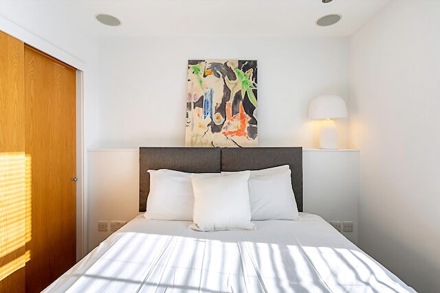 エレガント 3 ベッド アパートメント イン アールズコート