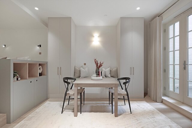 スタイリッシュ アールズ コート スタジオ プラス パティオ