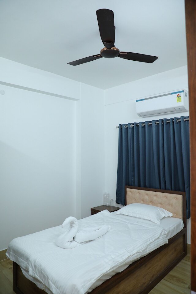 アーシアナ ゲストハウス エンタイア 2BHK サービスアパートメンツ コルカタ