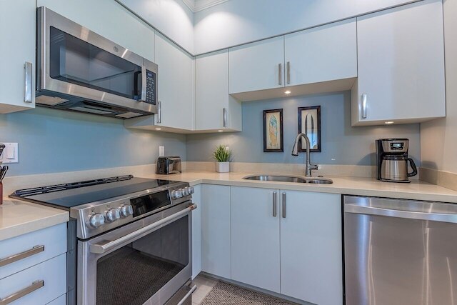 マアラエア サーフ B1 2 ベッドルーム コンド