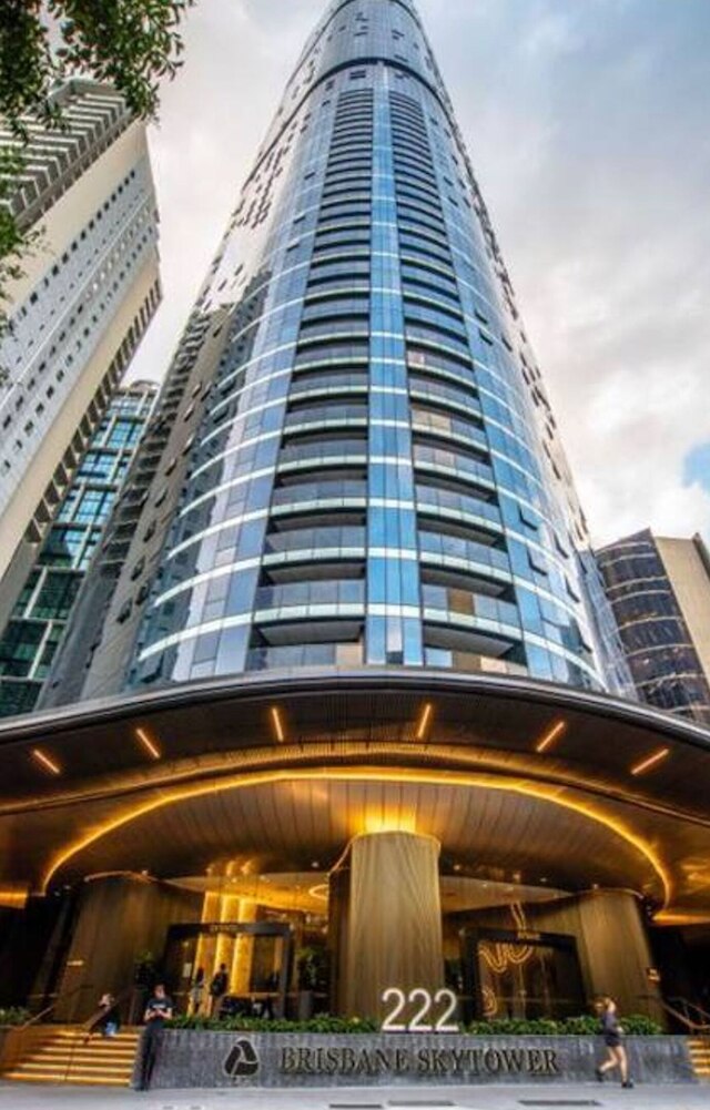 2ベッドルーム ラグジュアリー スカイタワー CBD プール ジム Netflix