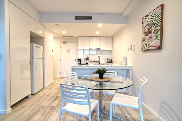 2ベッドルーム フード ドリンク ハブ プール 2 カーズ ジム ルーフトップ