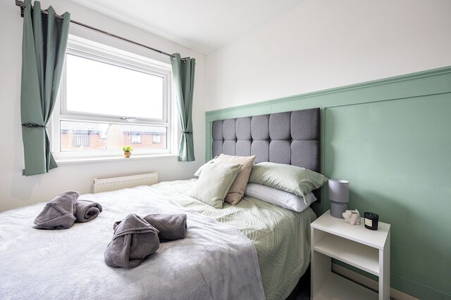 リラクシング 4ベッドルーム ニア シティ センター