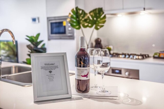 2 ベッドルーム ラグジュアリー スカイタワー ビュー CBD プール ジム Netflix