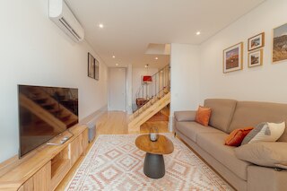 ハート オブ ポルト アパートメント F デュプレックス by Vacationy