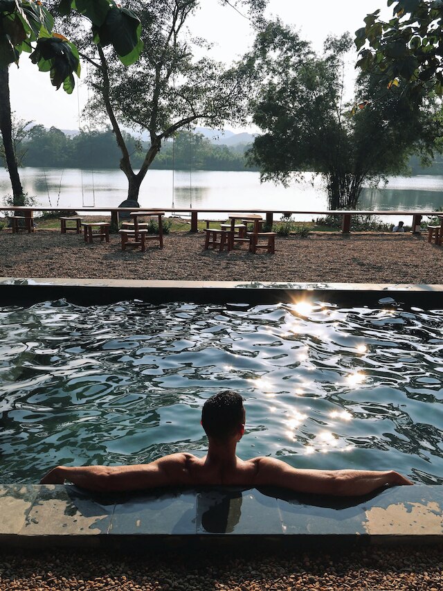 ヴァ リバーサイド リトリート