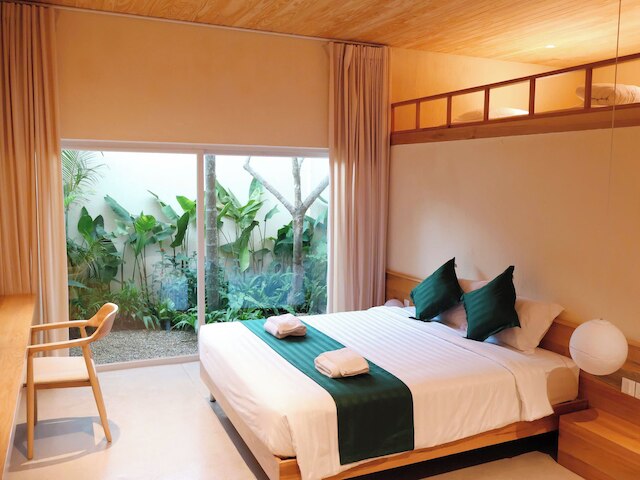 ヴァ リバーサイド リトリート