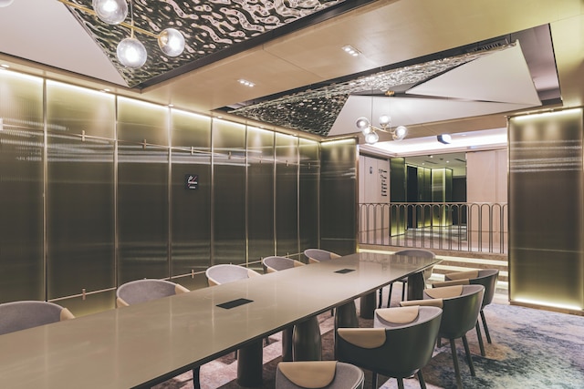 Shanghai Atour Hotel On The Bund-People