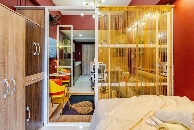 モダン スタジオ プールサイド バルコニー ニア マクタン エアポート