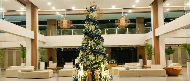 モダン スタジオ プールサイド バルコニー ニア マクタン エアポート