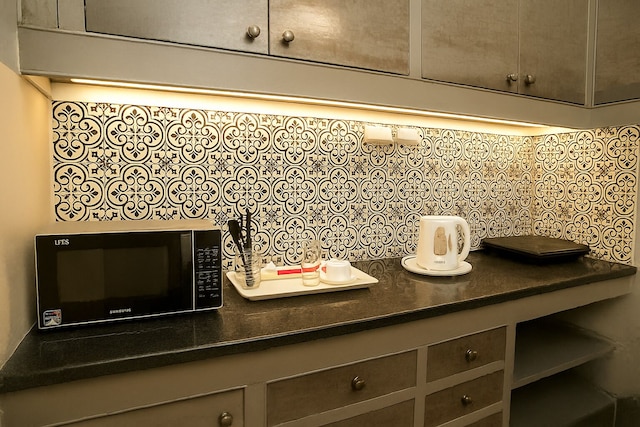 ヴィヴァンタ アパートメント by Jadecaps