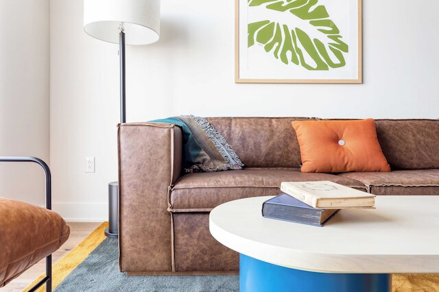 ラックス ハイ ライズ ニア ダウンタウン オースティン ウィズ ビューズ ルーフトッププール、ジム、 & ラックス アメニティーズ