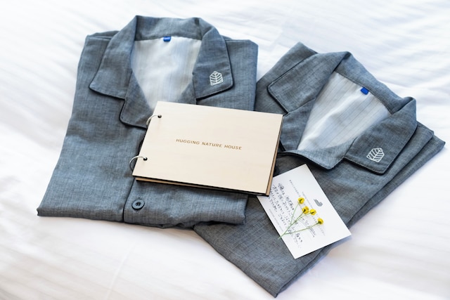 amarancia cottage hugging nature house