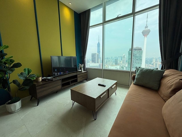 スカイ スイーツ KLCC バイ イージー ナップ