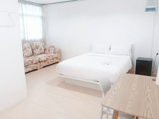 ミトル イン スクンビット 2 - BTS ナナ