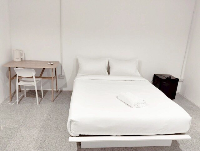 ミトル イン スクンビット 2 - BTS ナナ