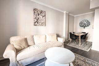 2ndhomes スタイリッシュ 1ベッドルーム アパートメント