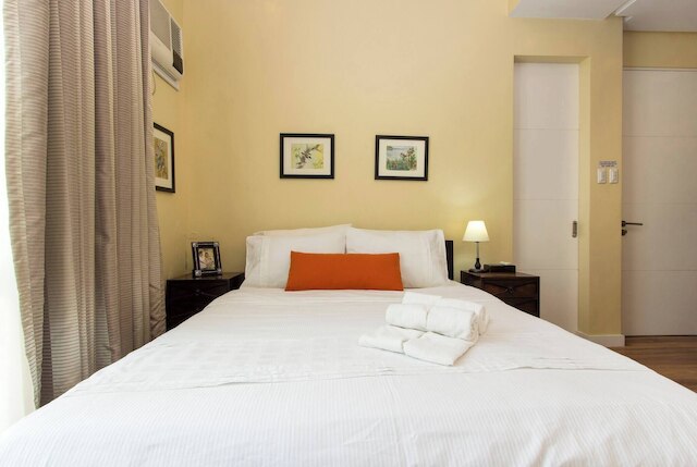 エレガント 2 ベッドルーム アパートメント イン アップスケール フォート BGC ファスト WiFi