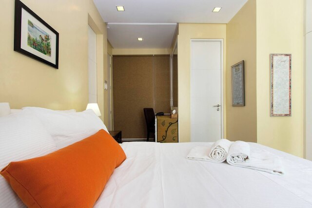 エレガント 2 ベッドルーム アパートメント イン アップスケール フォート BGC ファスト WiFi