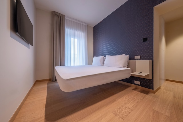 オリアナ ホメル ミラノ