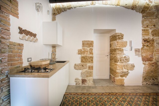 スタイリッシュ ホーム イン フロント オブ カーサ プロフェッサ