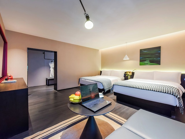 Enji M Hotel-Jiefangbei Hongyadong