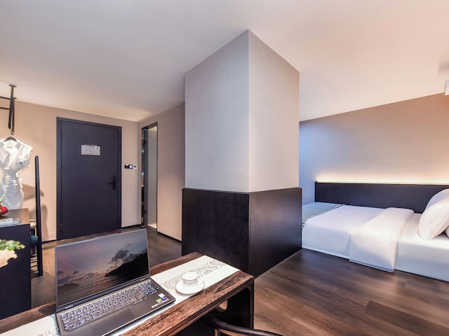 Enji M Hotel-Jiefangbei Hongyadong