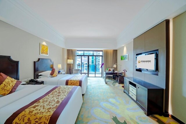 Poly International Hot Spring Hotel