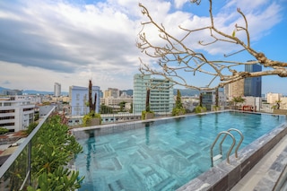 バーナル ホテル & アパートメント オフィス