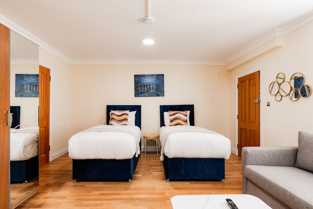 ウォーム アパートメンツ イン クイーンズウェイ