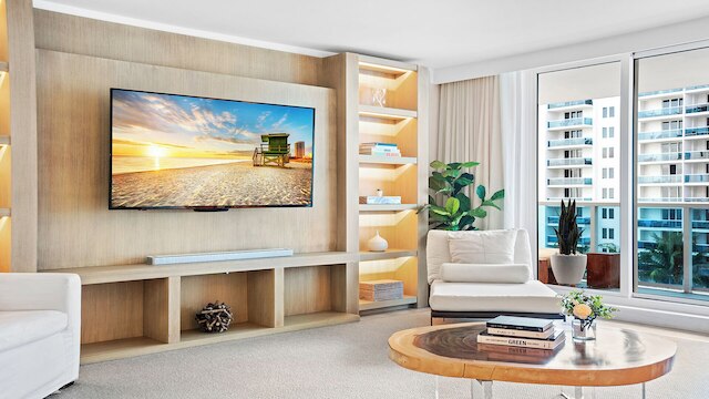 ラグジュアリー バケーション レンタルズ アット 1 ホテル & ホームズ by LRMB