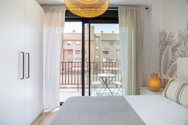 エドモンド バイブス エアポート - イフェマ ハブ