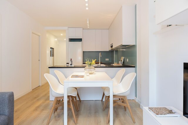 エドモンド バイブス エアポート - イフェマ ハブ